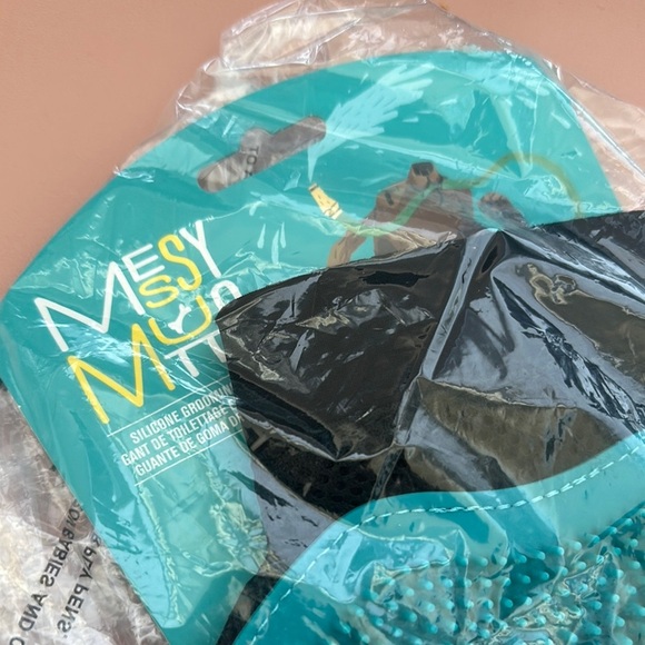 [PET] MESSY MUTT Silicon Dog Wash Bath Glove - Picture 4 of 4